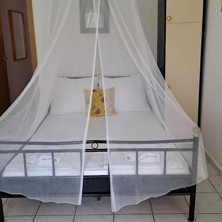 Apartmani Zderic 格拉达茨 外观 照片