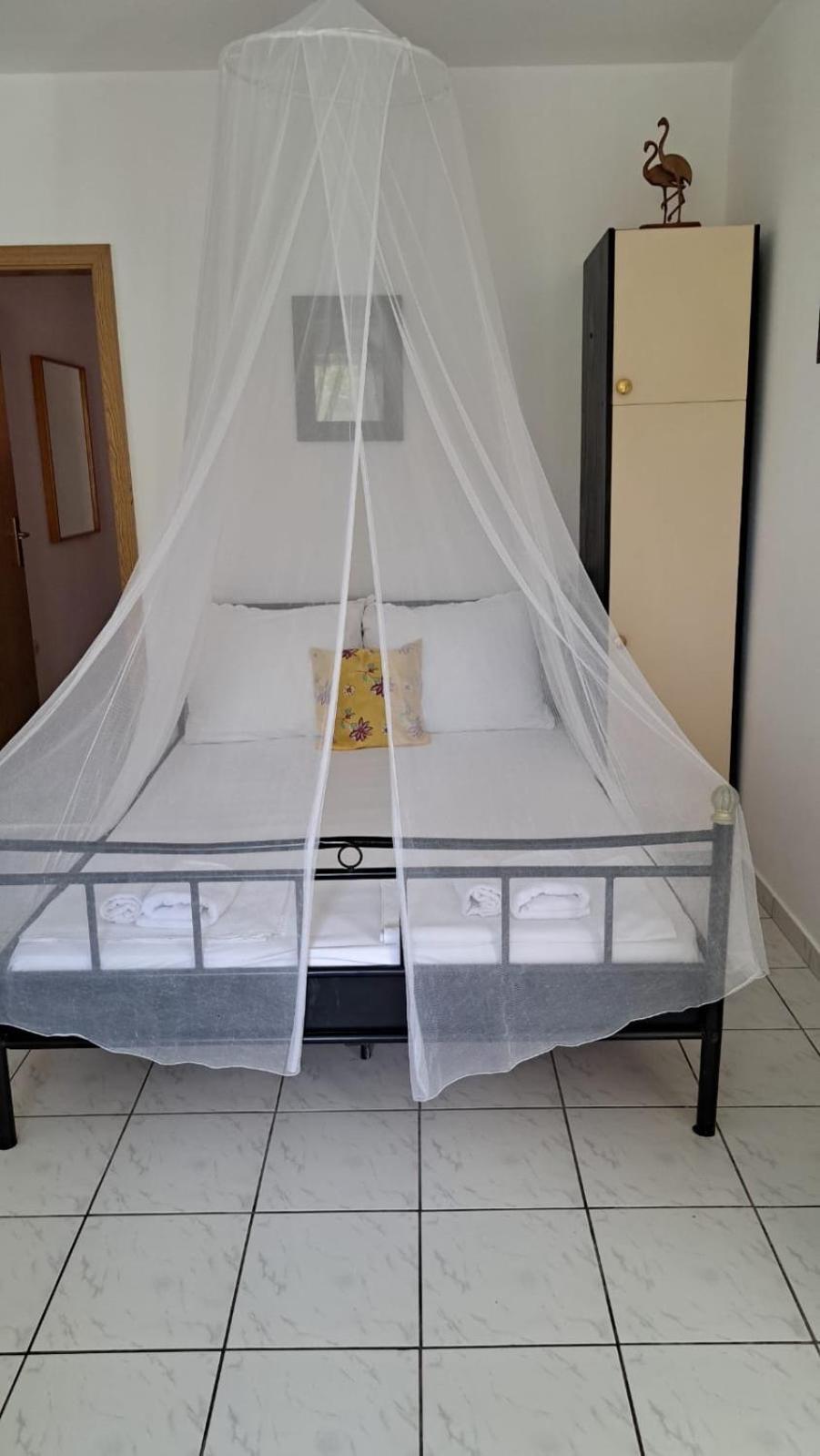 Apartmani Zderic 格拉达茨 外观 照片